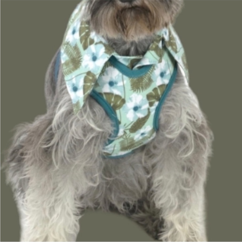 NWT Vibrant Life Dog Harness Hawaiian Shirt Print Blue Green Medium (50 pounds)